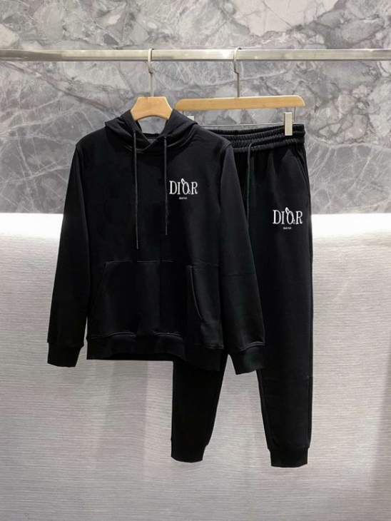 Picture of Dior Sweater Suits _SKUDiorm-5xlkdt1438751